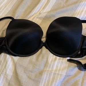 Victoria’s Secret bra size 38D